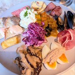 ワイン食堂 Lucky - 前菜の盛り合わせフル12種類1200円