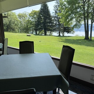 十和田プリンスホテル メインダイニング_2