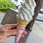 ジャージーソフト屋さん オグニヤジャージー - ソフトクリーム（コーン）450円