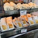 道の駅 津かわげ - 津ぎょうざの販売様子