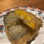 鮨 こしかわ - 天ぷら　コーンの中はこういう感じ