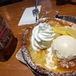 Italian Kitchen VANSAN - スキレットで焼いたレモンシュガーパンケーキ 