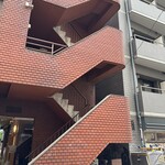 ポークビンダルー食べる副大統領 - 若い女子は入りづらい？