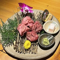 吟味屋 天満店 - 極上厚切りタン