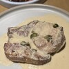 The Test Kitchen by Josh Boutwood - ③イギリスバークシャー種ポークチョップをフライパンで焼き、ケッパーとマスタードクリームでコーティング1550PHP≒4000円