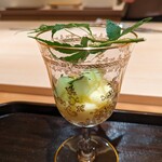 江戸焼肉 - 大葉と青柚子のグラニテ 甘夏の泡ゼリー