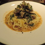 ゆで鶏のせ冷やし胡麻ダレそば