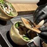 日本焼肉はせ川 別亭 - 冷野菜　生マッシュルームと早採り野菜のサラダ