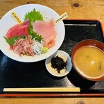宮本商店 - 「清水堪能4種丼」1,760円税込み♫