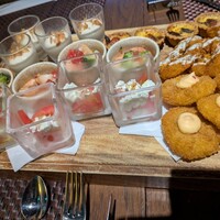 The Living Room with SKY BAR - 