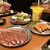 焼肉ホルモンちはら - 料理写真:ツラミ770円、ソーセージ550円、野菜盛り合わせ638円