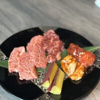 近江うし焼肉 にくTATSU 日本橋室町店 - 
