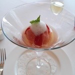 アミューズ：トマトのシャーベット