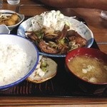 日影茶や - レバー定食