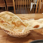 LAVISH SPICE KITCHEN 分倍河原店 - 前回食べたナン