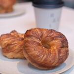 RISTRETTO&CROISSANT LABORATORIO - Croissant bagel Truffle butter｜クロワッサンベーグル トリュフ塩バター