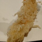 ラマイ - サクサク食感の「ウダン」（エビ天）…長さは10センチ：2025/05/24