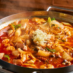 東大門 タッカンマリ - ナッ=ナックチ(テナガダコ)・コプ=コプチャン(ホルモン)・セ=セウ(エビ)