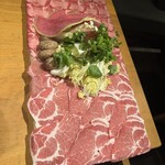 水炊き吟醸もつ鍋 由乃 - 