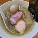 麺処ろくめい - 鶏塩そばさんでーす。②