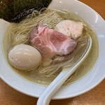 麺処ろくめい - 鶏塩そばさんでーす。③