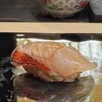 奥 - 