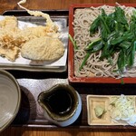 ニ八そば・うどん 天ざる - 料理写真:天ニラそば1450円