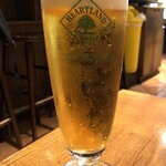 ラ・トリプレッタ - ランチピッツァセット（ピッツァ、ドリンク付き）：１４００円＋サービス料：１００円のランチのセット生ビール（ハートランド）：＋４００円