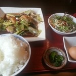 Hassenkaku - エビチリ定食820円