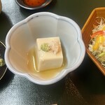 鰻和処はいすた - ・小鉢（胡麻豆腐）