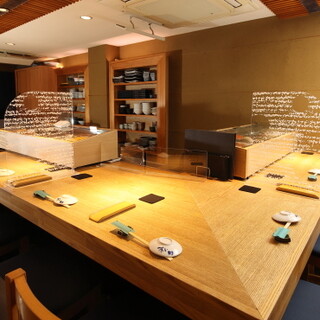 【新橋駅銀座口から徒歩2分】深夜でもゆったり過ごせる貴重な店