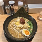 肉盛り みそラーメン 侍倶楽部 - 