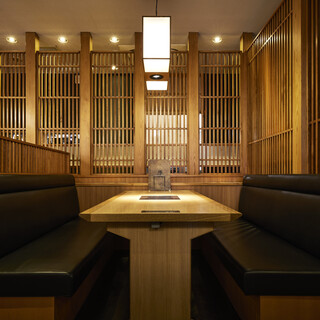 フロア　テーブル席①