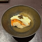 イル アオヤマ - 金目鯛炭焼き、コンソメ出汁、赤城さんのホワイトアスパラ  