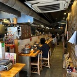 焼肉ホルモン酒場 たかちゃん - 店内
