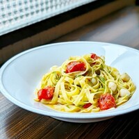 小柱と生海苔、トマトのアーリオオーリオ