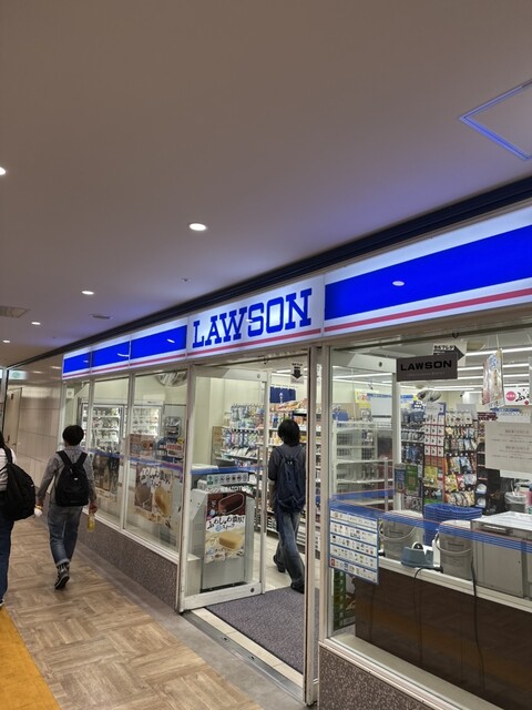 LAWSON 南港WTC店 （ローソン） - トレードセンター前/コンビニ