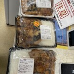 爆盛弁当 晃蘭 - 上からトンカツ弁当セパレート、ミックスフライ弁当、鮭弁当がオール半額