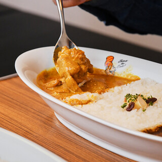 8種類すべてに異なるルーを使用したこだわりの本格無添加カレー