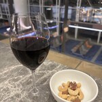 The Qantas Hong Kong Lounge - 