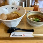 ベリーグッド麺 - 濃厚ごま坦々つけめん 味玉付け 辛1 〆ごはん付き