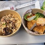 トウベイ - タコ飯とマグロカツ