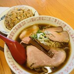 元車庫前丸宮中華そば 本店 - 