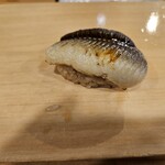 赤酢を使った本格江戸前寿司 赤ずし - しめの穴子