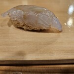 赤酢を使った本格江戸前寿司 赤ずし - ひらめ