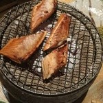 魚匠 銀平 - 鮭ハラスの網焼き