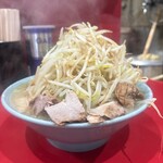 ラーメン 大 名古屋店 - 普通盛り・豚入り（1,200円）
                                コール「ニンニク少なめ、他マシ」