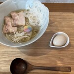 カフェと迷ってラーメン屋 - 