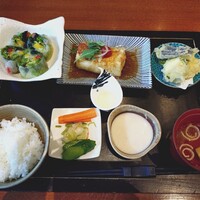 ダイナミックキッチン＆バー 響 風庭 赤坂 - 