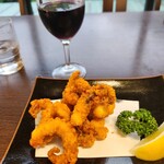 緑水亭 - 揚げたてジューシーかタコの唐揚げ